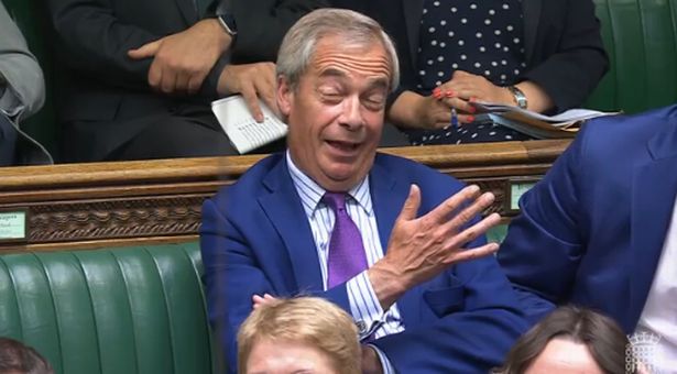 السيد Farage سخر بوحشية خلال تبادل PMQS