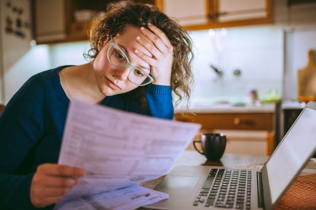 ستظل العديد من الأسر تقلق بشأن كيفية تحمل طاقتها على الرغم من انخفاض سقف السعر