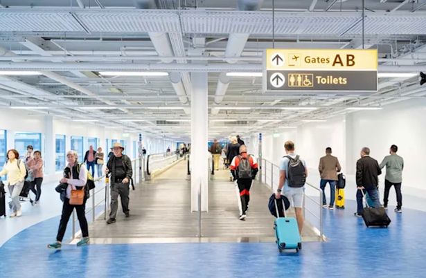 Schipol Amsterdam ترقية 