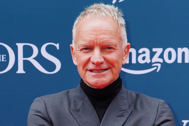 قامت Sting بتحديث المشجعين على حالة Lionel بعد الحادث المرعب