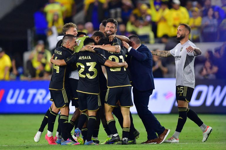 31 مايو 2025 ؛ لوس أنجلوس ، كاليفورنيا ، الولايات المتحدة الأمريكية ؛ تحتفل LAFC بتهمة هزيمة Club America في وقت إضافي خلال مباراة فاصلة في كأس العالم FIFA Club 2025 على ملعب BMO. الائتمان الإلزامي: صور Gary A. Vasquez-Imagn TPX صور اليوم