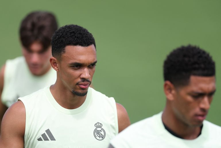 ريال مدريد ترينت ألكساندر-أرنولد وجود بيلينجهام أثناء التدريب