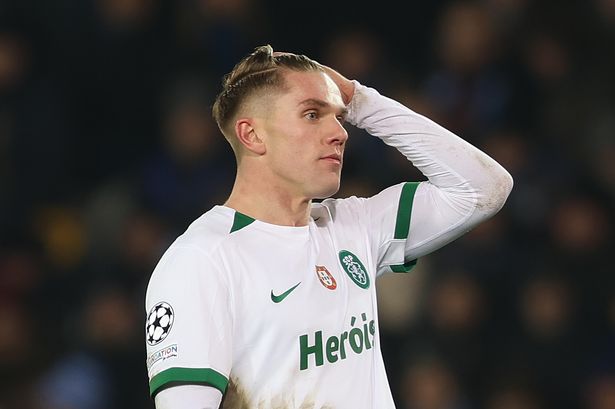 يبدو Viktor Gyokeres من Sporting CP مكتئبًا