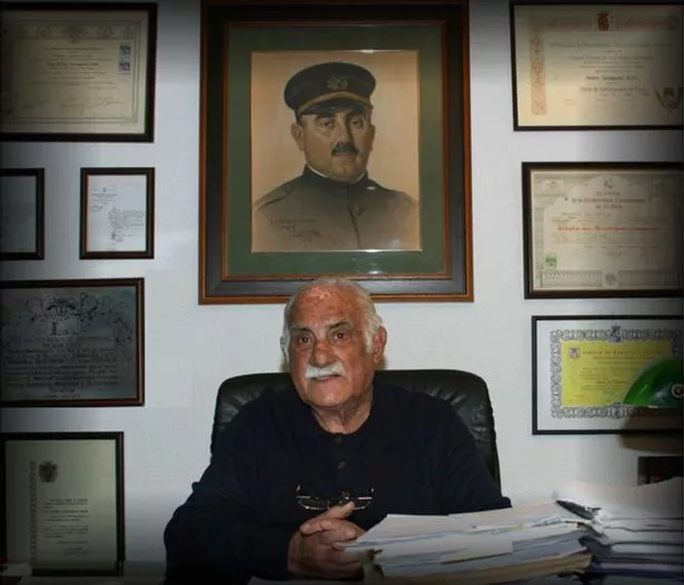 العمدة زرقسطة