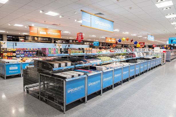 داخل متجر Aldi