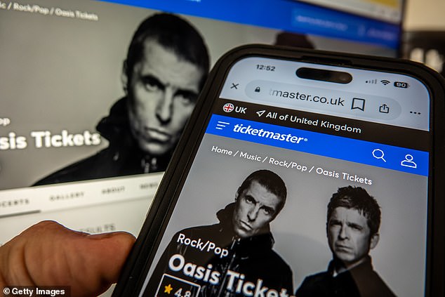 قالت هيئة مسابقة الأسواق والأسواق في المملكة المتحدة إن Ticketmaster ربما يكون قد ضلل مشجعي الواحة بسبب مبيعات التذاكر لجولة لم الشمل الخاصة بهم