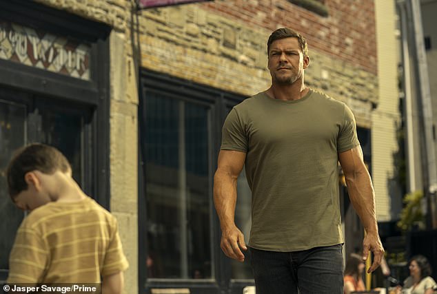 Alan Stars in Action Series Reacher ، استنادًا إلى سلسلة كتب Jack Reacher