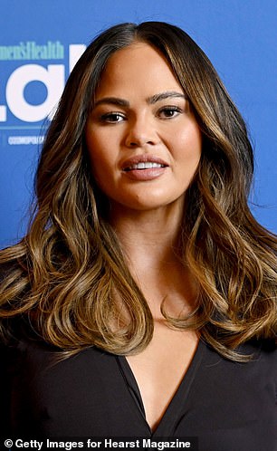 أعلنت Teigen ، التي تم تصويرها في مدينة نيويورك الشهر الماضي ، دعمها للمتظاهرين