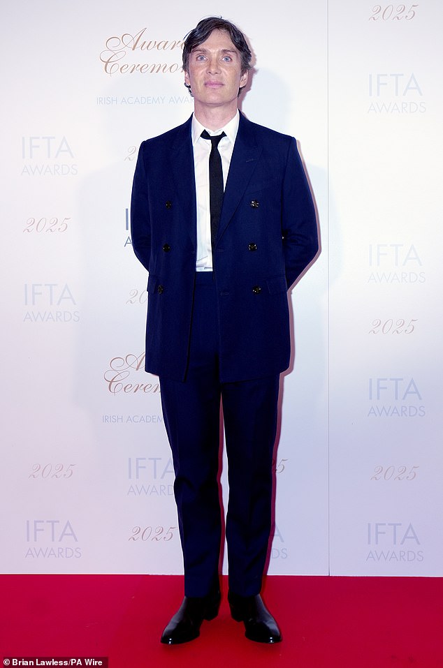 نجم Peaky Brinders نجم Cillian Murphy (في الصورة هنا في فبراير) يميز أيضًا بين المفضلة