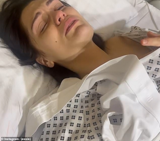 جاء المزيج بعد أن شاركت تحديثًا صحيًا على Instagram يوم الخميس الذي قرأه: