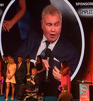 لقد تعثروا على eamonn "ترجل،" وكانت نهاية محرجة لخطابه