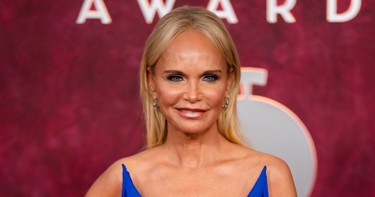 كريستين تشينويث يثير الأشرار من أجل الحصول على عرض جيد gettyimages-2219241046