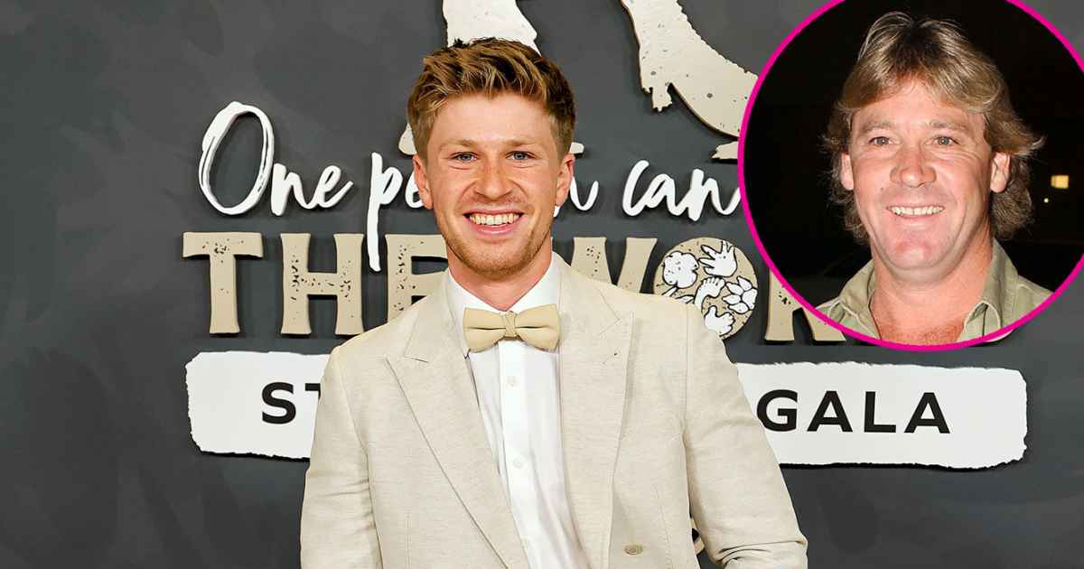 Promorobert Irwin يشاهد فيلم الراحل أبي ستيف على متن طائرة