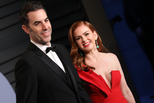 يحضر Sacha Baron Cohen و Isla Fisher حفل أوسكار Vanity Fair 2018 الذي استضافته Radhika Jones في مركز Wallis Annenberg للفنون المسرحية في 04 مارس 2018 في بيفرلي هيلز ، كاليفورنيا