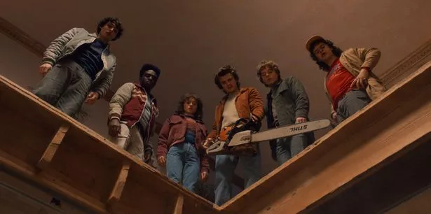 فريق Stranger Things Season الخامس