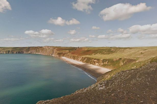 يقع شاطئ Porth Ceiriad الجميل على امتداد بعيد من الساحل في شبه جزيرة Llŷn