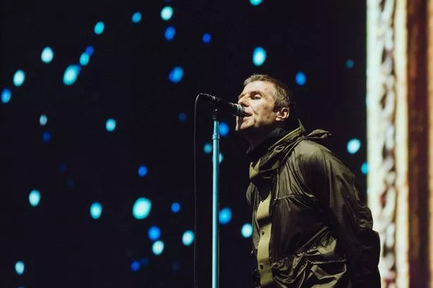 أدلى ليام بالتعليق على ليلة الثانية من عروض Oasis Heaton Park