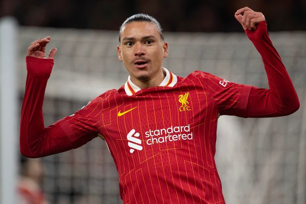 ليفربول ، إنجلترا - 27 نوفمبر: تتفاعل داروين نونيز من ليفربول خلال مباراة الدوري في دوري أبطال أوروبا 2024/25 في دوري الدرجة الأولى بين ليفربول وريال مدريد CF في أنفيلد في 27 نوفمبر 2024 في ليفربول ، إنجلترا. (تصوير جو بريفي/VisionHaus عبر Getty Images)