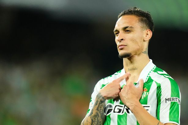 حقق أنتوني نجاحًا كبيرًا خلال تعويذة قرضه مع Betis Real