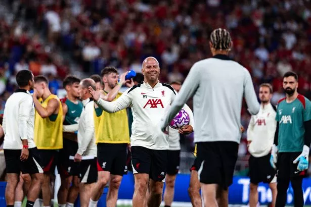 لعبت Arne Slot دورًا محوريًا في الحصول على Hugo Ekitike إلى ليفربول