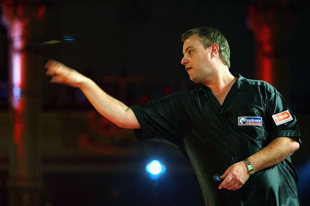 John Part in Action at the World Matchplay في عام 2004