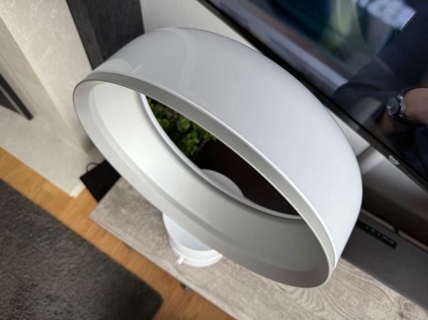 Dyson Cool CF1 هو جهاز تبريد أنيق بشكل لا يصدق