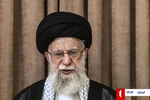 الزعيم الأعلى للجمهورية الإسلامية آية الله علي خامني
