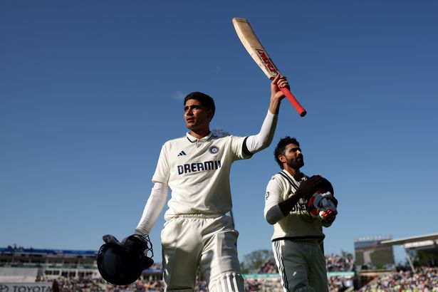 سجل كابتن الهند شوبمان جيل قرنًا مذهلاً في اليوم الأول في Edgbaston