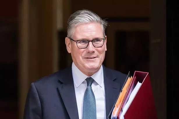 تم تعيين MS Abbott على مواجهة مع Keir Starmer