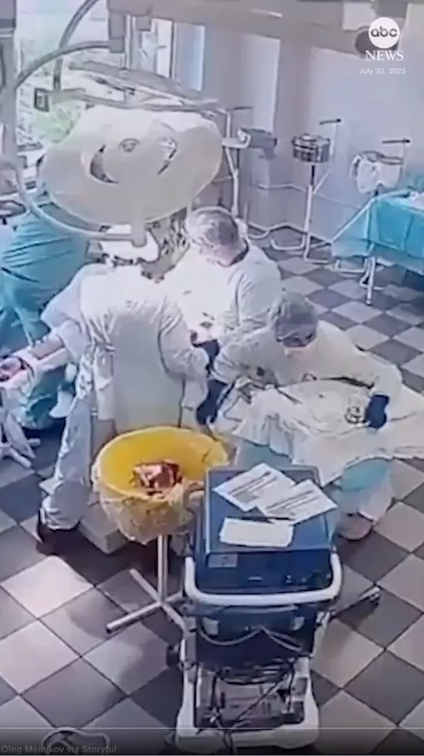 المسعفون