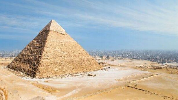 الأهرامات
