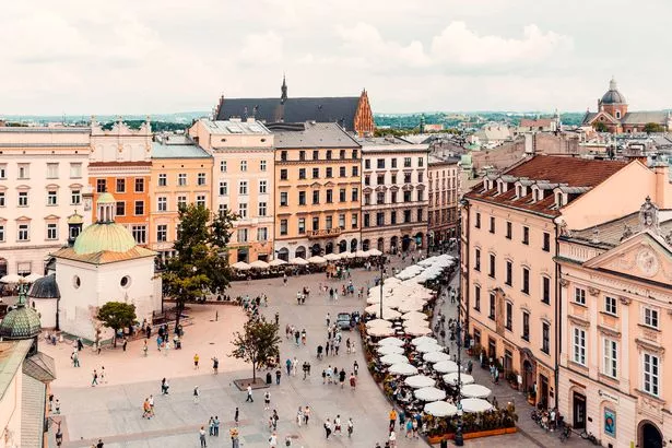 Rynek Glowny Square Aerial View ، Krakow ، Poland