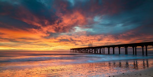 شروق الشمس على Claremont Pier 5