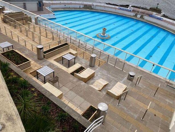 Tinside Lido في بليموث