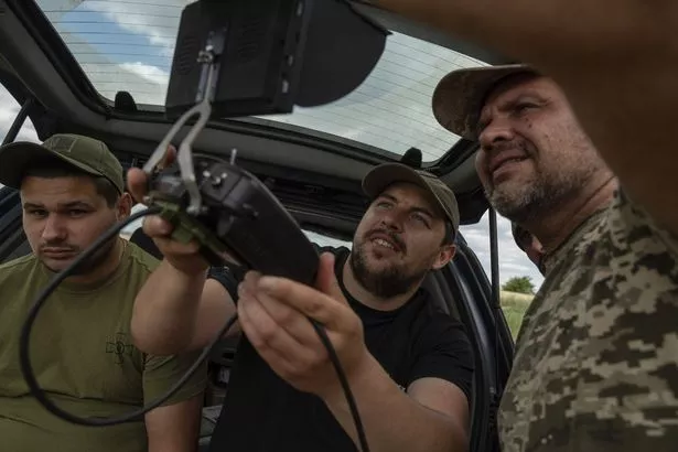 Frontline Kyiv قوات على الحدود الشرقية