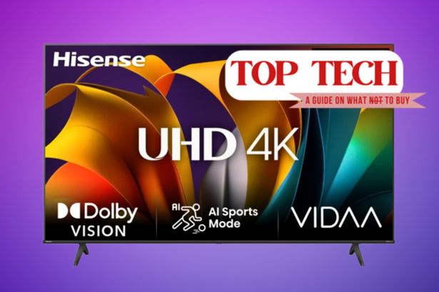 Hisense Smart TV بجانب شعار Mirror Top Tech
