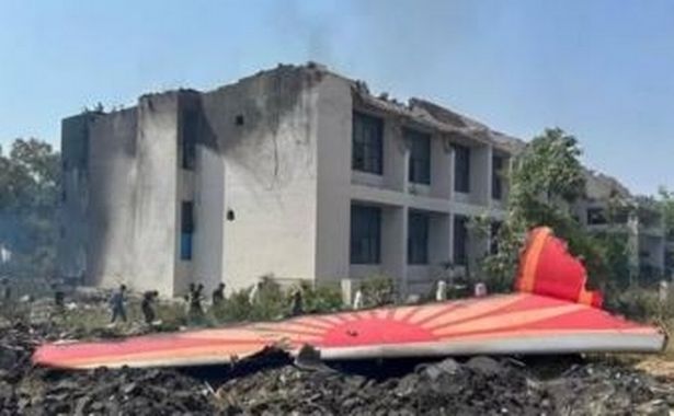 قطعة من الحطام من الحادث