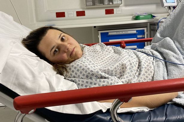 ايمي في A&E بعد النوبات