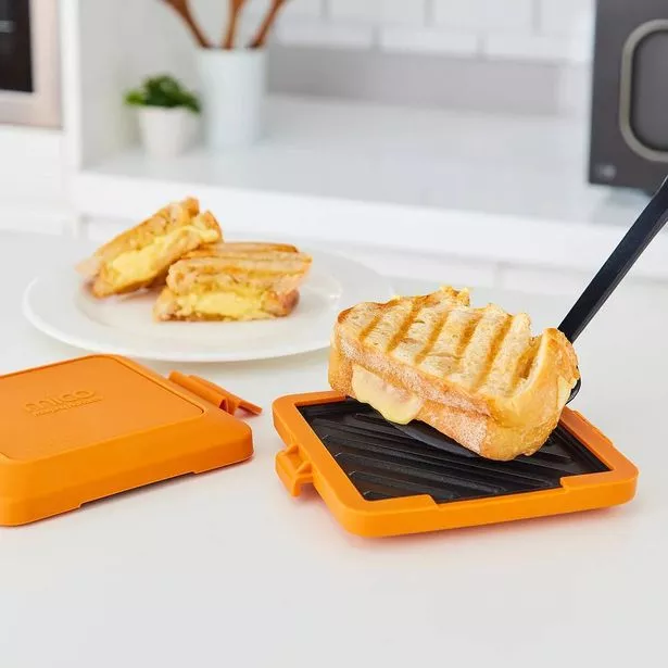 يصنع Mico Microwave Toastie Sandwich Maker شطائرًا ساخنة لذيذة في بضع دقائق فقط