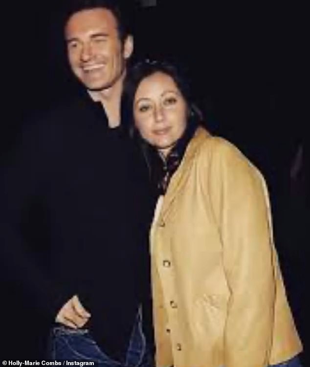 Holly Marie-Combs ، نجم آخر ساحر ، مشتركة: