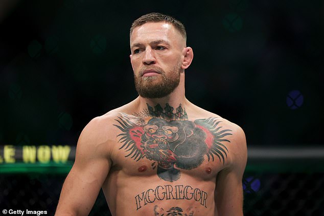 في الأسابيع الأخيرة ، ادعى كونور (في عام 2021) أنه سيعود منذ فترة طويلة إلى UFC في حدث البيت الأبيض العام المقبل