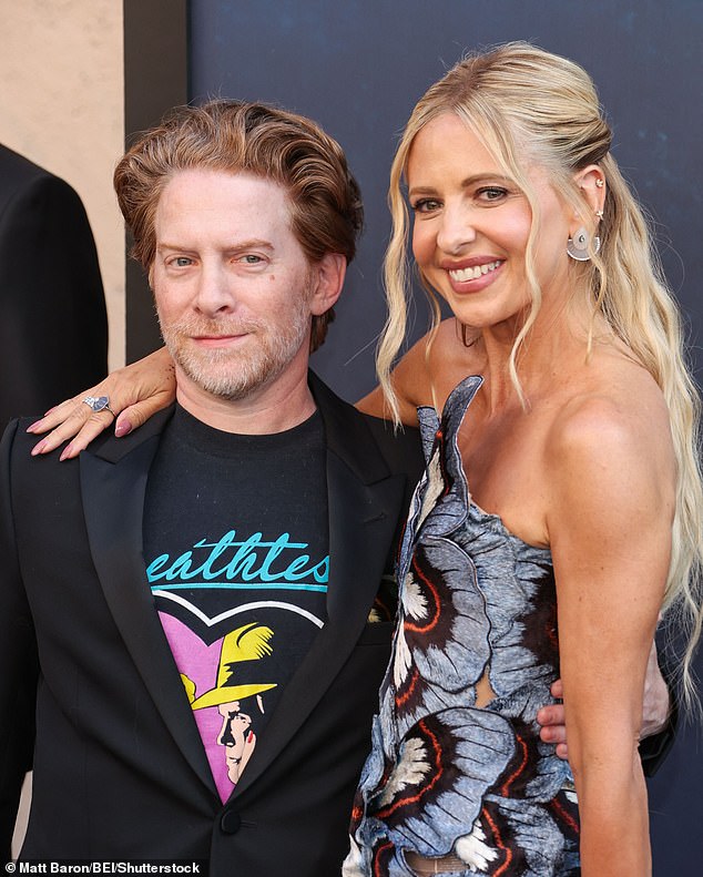 الممثل سيث جرين ، 51 عامًا ، تم طرحه مع سارة سارة سارة في العرض الأول لفيلم Buffy the Vampire Slayer في العرض الأول