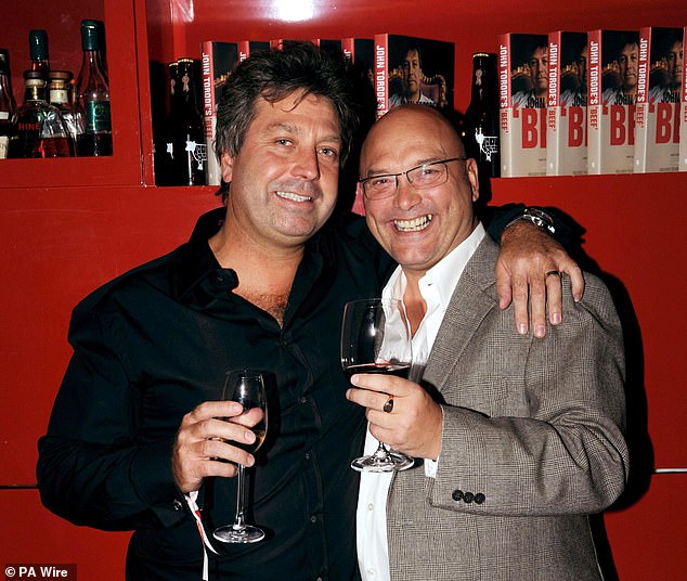 يفهم MailOnline أن بي بي سي قد أخبرت شركة إنتاج MasterChef Banijay أن العرض يجب أن يقلل من وقت شاشة Gregg و John إلى الحد الأدنى في ضوء نتائج التقرير