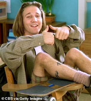 ظهر Breckin Meyer كاهتمام Tai ، Stoner Skatoboarder Travis
