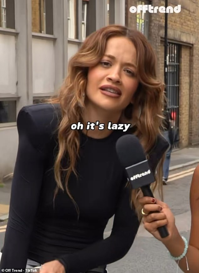 تابعت ريتا: