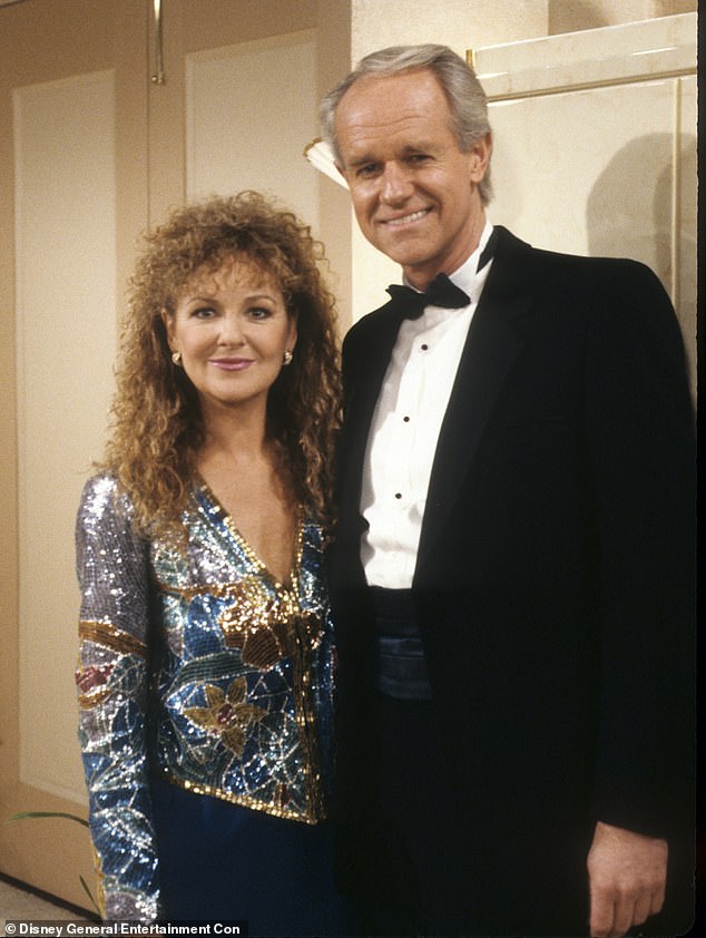 إذا خمنت شيللي فاباريس وميك فاريل أنت على بقعة على! (شوهد في عام 1990)