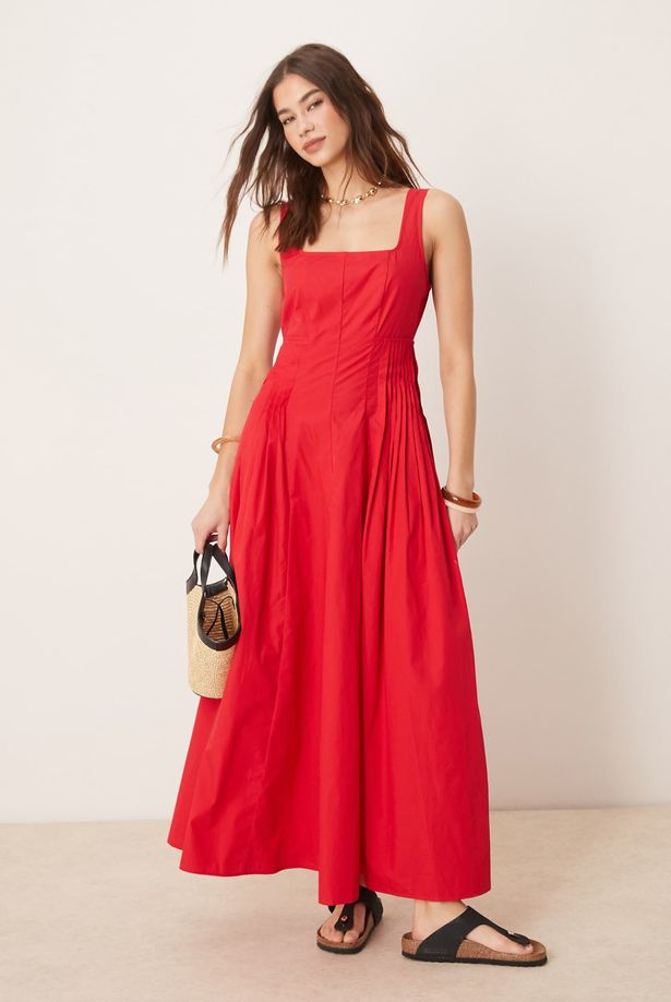 لقطة نموذج ASOS