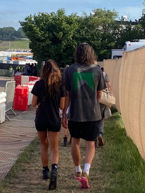 استمتعت أندي ولو Glastonbury معًا 