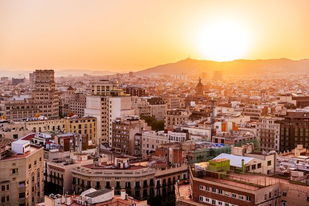برشلونة