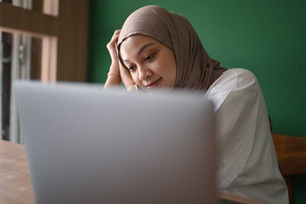 امرأة في العمل